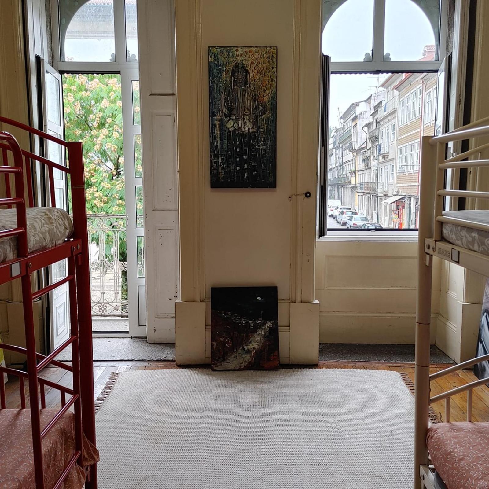 Dans L'Atelier Hostel Unidade Porta Nova Braga Eksteriør billede