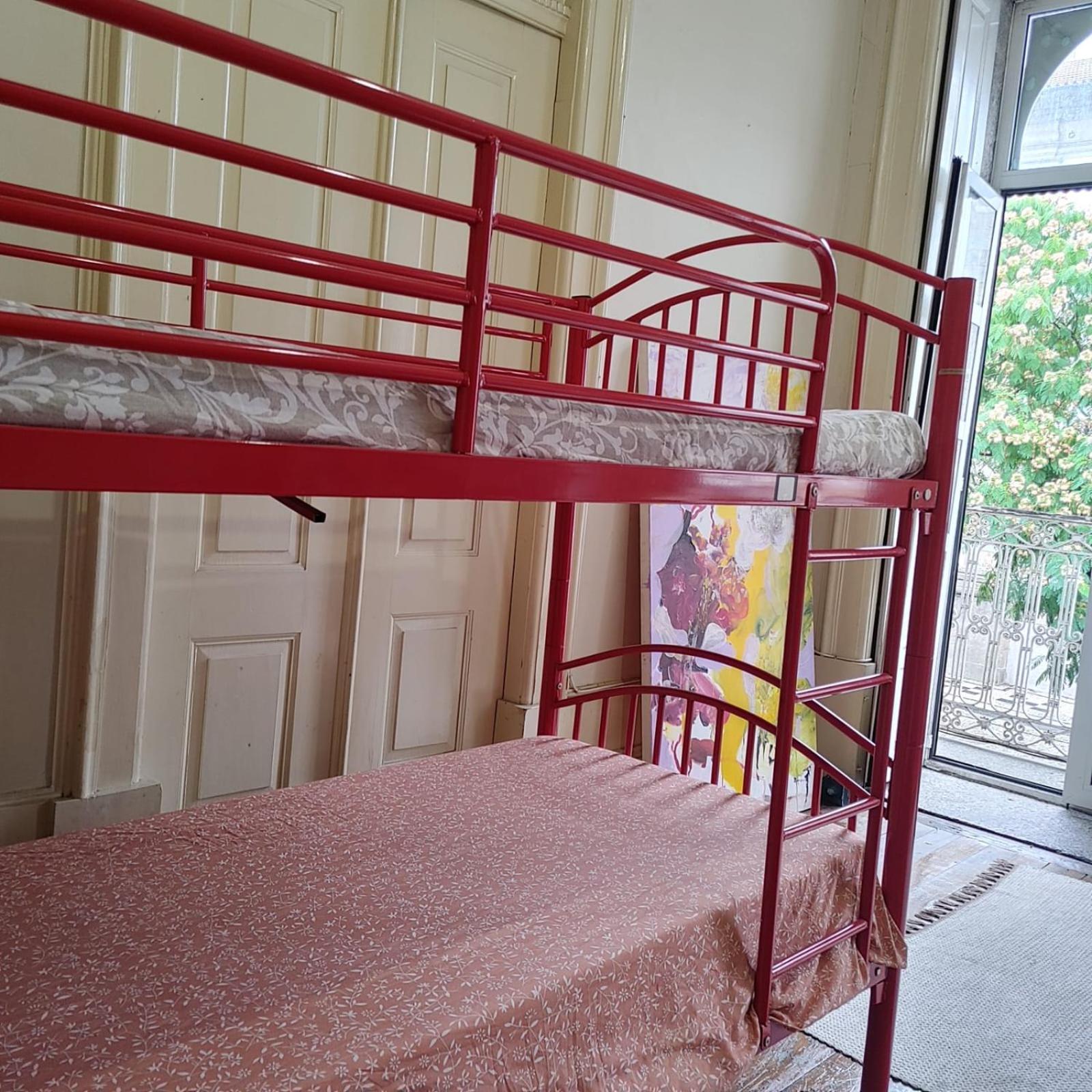 Dans L'Atelier Hostel Unidade Porta Nova Braga Eksteriør billede