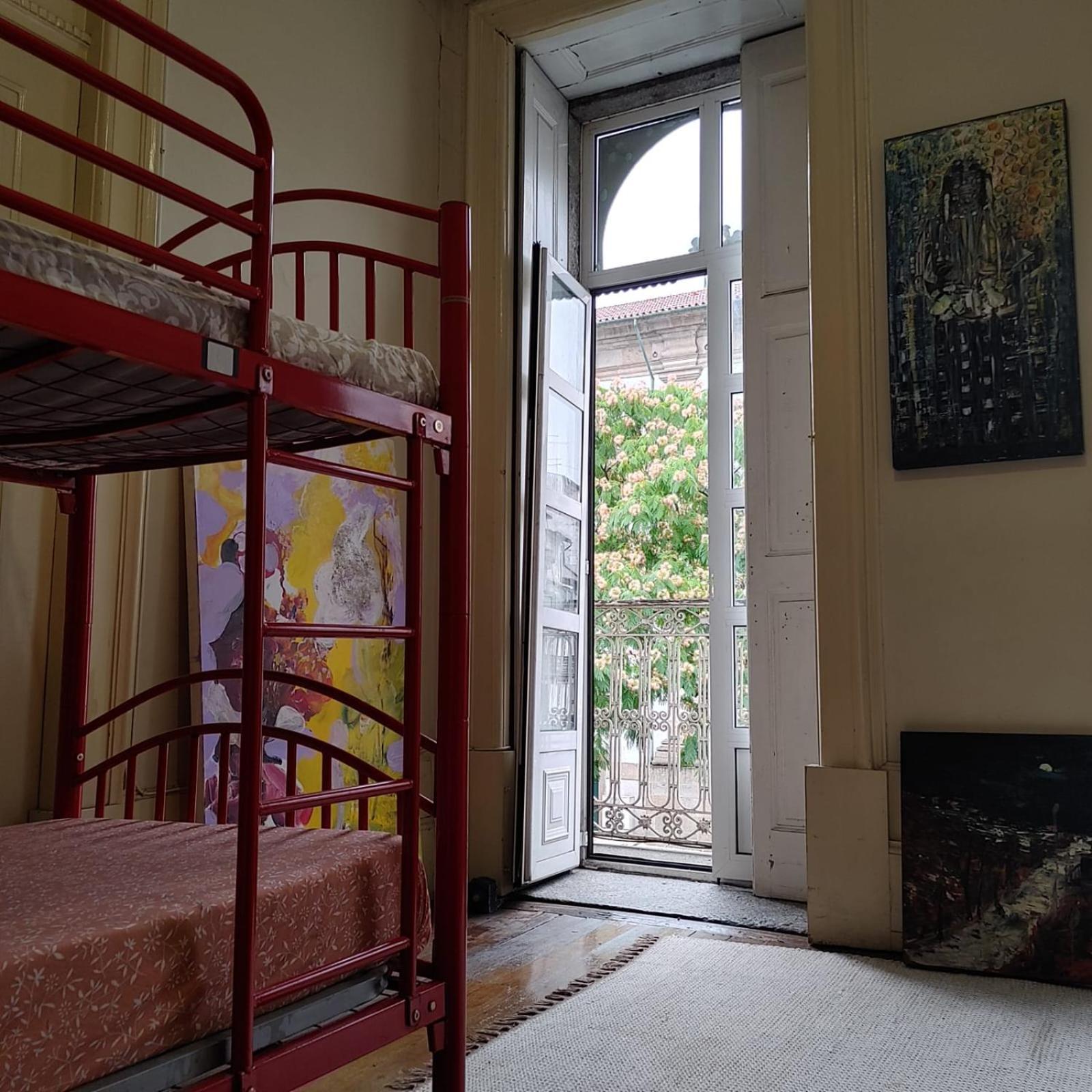 Dans L'Atelier Hostel Unidade Porta Nova Braga Eksteriør billede